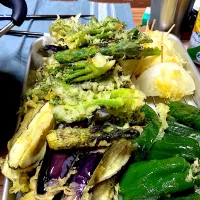 お夕飯　山菜達の天麩羅|renharuruさん
