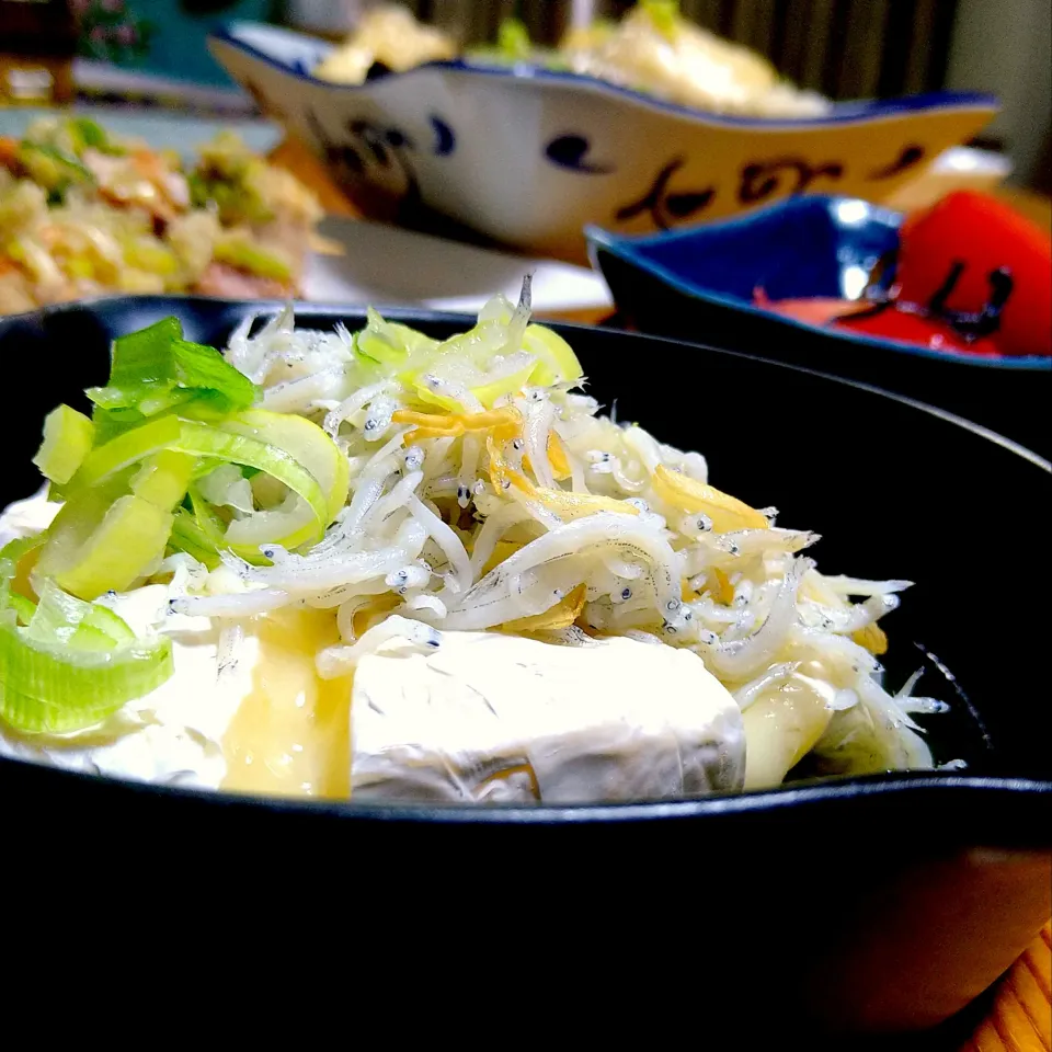 ゆーこどんさんの料理 カマンベールのしらすガーリックオイルがけ|とまと🍅さん