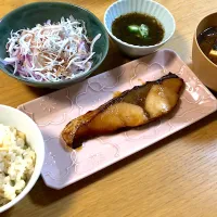 ぶりの照り焼きと筍ご飯|さおりさん