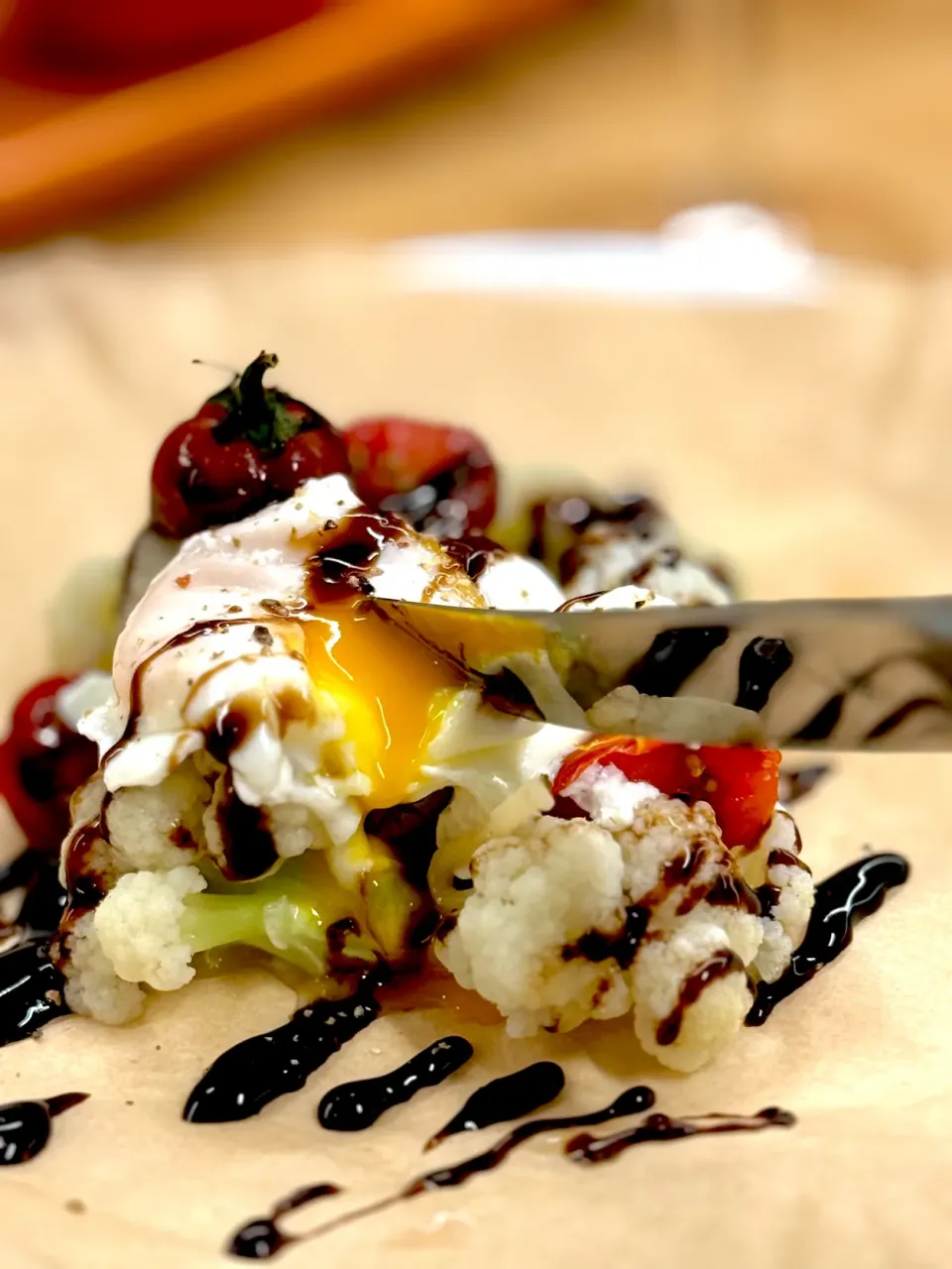 Boiled Cauliflower with Glaze balsamic vinegar and egg🍳|B&Bさん