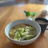 5/11の朝食　春キャベツで朝ラ〜|yoneさん