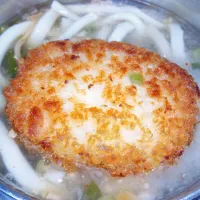みぞれ仕立てのなめ茸と肉そぼろ入りとろみ付きコロッケうどん|darkbaronさん