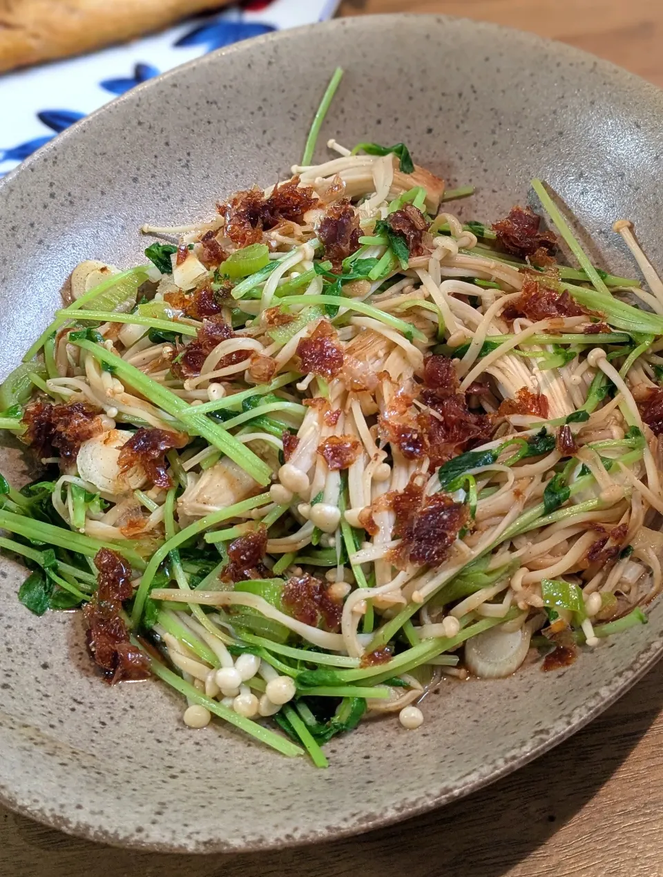 えのきと豆苗のおいしいやつ|あぼちさん