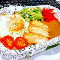 🐷ポークカレー弁当🍛| TakeBooさん