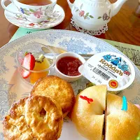 英国大使館別荘でアフタヌーンティー🫖| カモミールさん