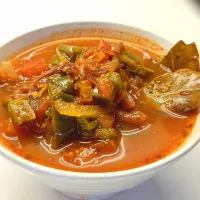 Caldo de charales con nopales (dried anchovies with prieckly pear cactus soup)|Jorge Bernal Márquezさん