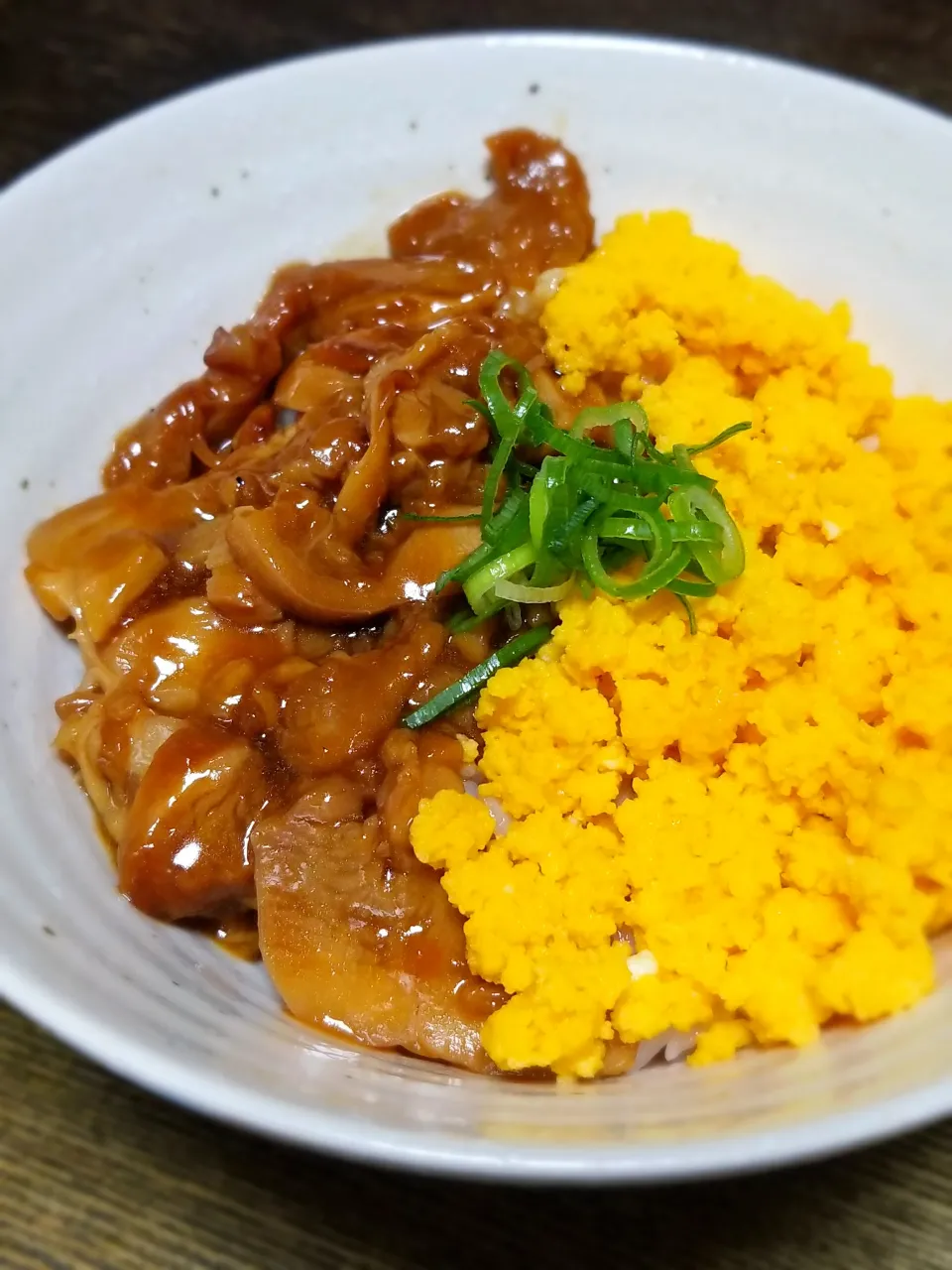 パパ盛付け👨照焼きチキン丼|ぱんだのままんさん