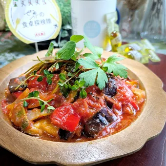 Snapdishの人気料理写真:🌏『世界の食卓探検隊』🇮🇹イタリア料理
【🇮🇹カポナータ】