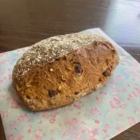 ラムレーズンと胡桃のパン|TOMOさん
