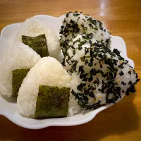 夫のおにぎり🍙弁当|もえさん