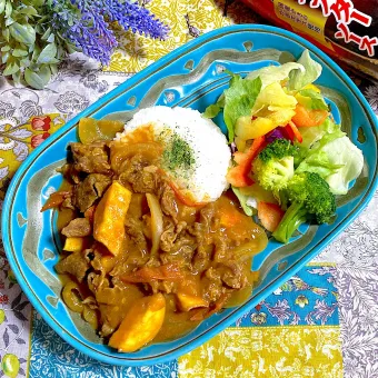 Snapdishの人気料理写真:ビーフトマトカレー風✨