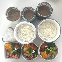 メンチカツ
鶏の唐揚げ
きんぴらごぼう
ほうれん草のおかか和え
卵焼き
ウインナー
ブロッコリー
枝豆
のり弁
オニオンスープ|ayumomさん