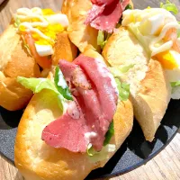小さめ🥖バゲットのサンドイッチ|almostblackさん