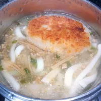 みぞれ仕立てのなめ茸と肉そぼろ入りとろみ付きコロッケうどん|darkbaronさん