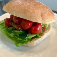 バンズが全粒粉のハンバーガー| tatsuponさん