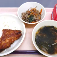 今日の給食(5/13)|えっちゃんさん