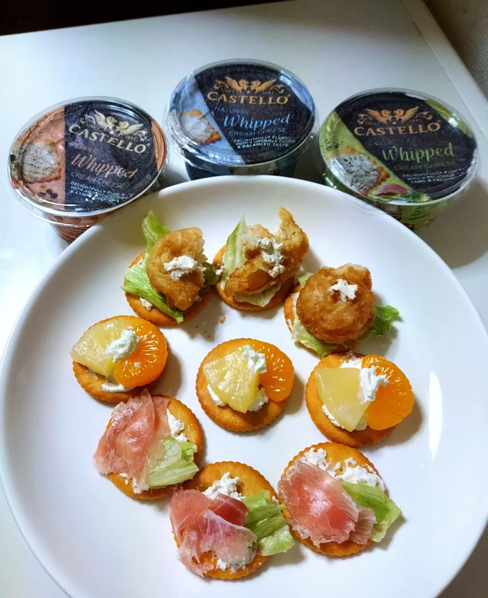 キャステロホイップクリームチーズ3種を使って簡単カナッペ|あかね空さん