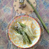 アスパラと玉ねぎのグラッセチーズ焼き😊| naonaomimichanさん