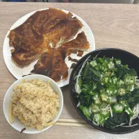 炊き込みご飯と餃子|りなちさん
