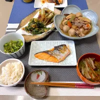 鮭、筑前煮、竹輪とこごみの天ぷら、お吸い物|kekekeさん