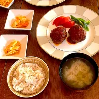 晩ごはん♯ハンバーグ|小松菜さん