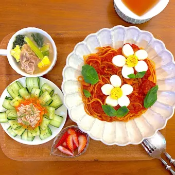 Snapdishの人気料理写真:マルゲリータパスタのおぼんごはん