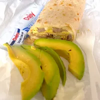 Turkey sausage breakfast burrito with onions, bellpeppers, mushrooms, salsa roja,|🌺IAnneさん
