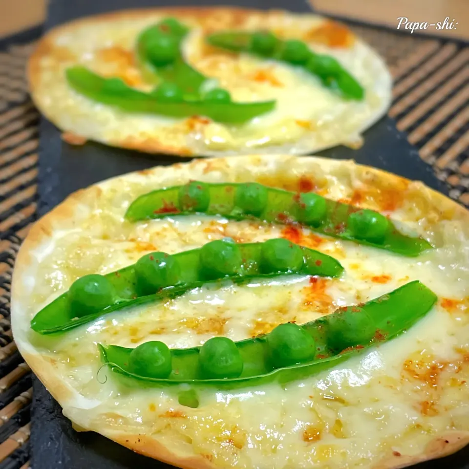 マユマユさんの料理 スナップエンドウのトルティーヤピザ|パパ氏さん