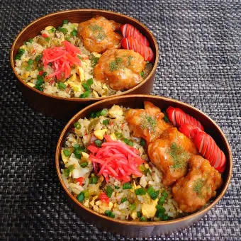 Snapdishの人気料理写真:母とムスコのラブラブおソロ♪高菜チャーハン＆スイチリマヨ唐揚げ弁当