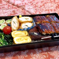 2025.5.14息子遠足弁当　◎鰻丼　◎ささみカツ　◎卵焼き　◎ほうれん草ナムル　◎ちくわ胡瓜|goroさん