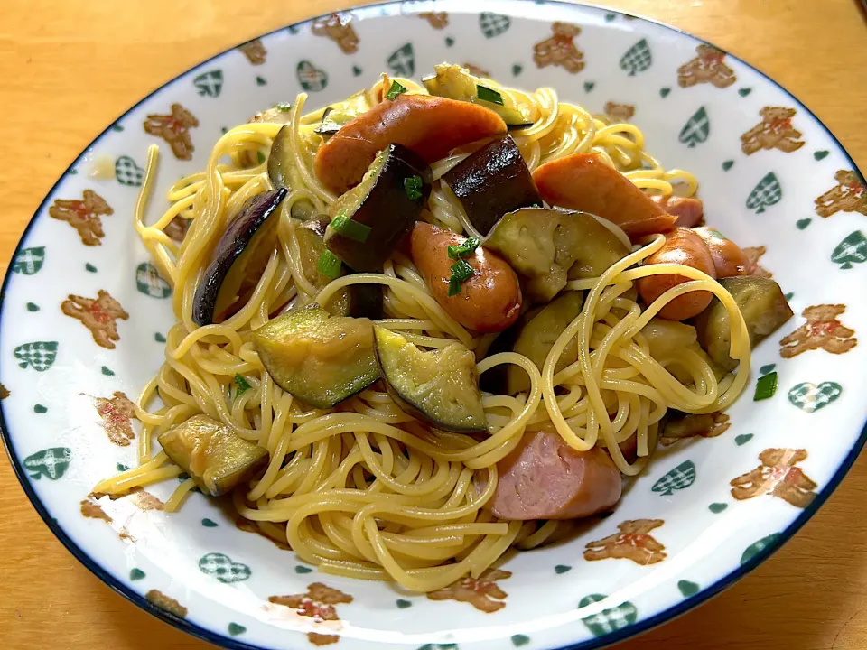 ナスとソーセージの和風パスタ|みいもさん