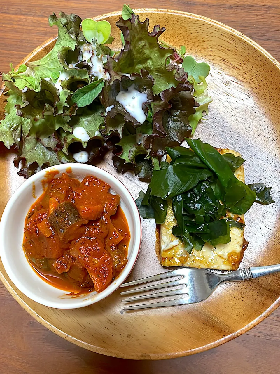 豆腐ステーキ、ラタトゥイユ、とりたてのレタスのサラダ|cocoさん