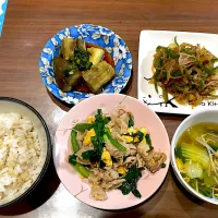 ニラ玉炒め　チンゲンサイとえのきのかき玉スープ　ピーマンとしらたきの甘辛炒め　焼きなす|おさむん17さん