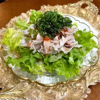 豚冷しゃぶサラダ🥗大葉トマトドレッシング🍅|henryさん