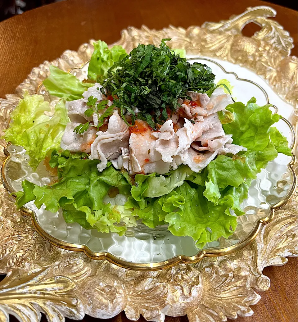 豚冷しゃぶサラダ🥗大葉トマトドレッシング🍅|henryさん