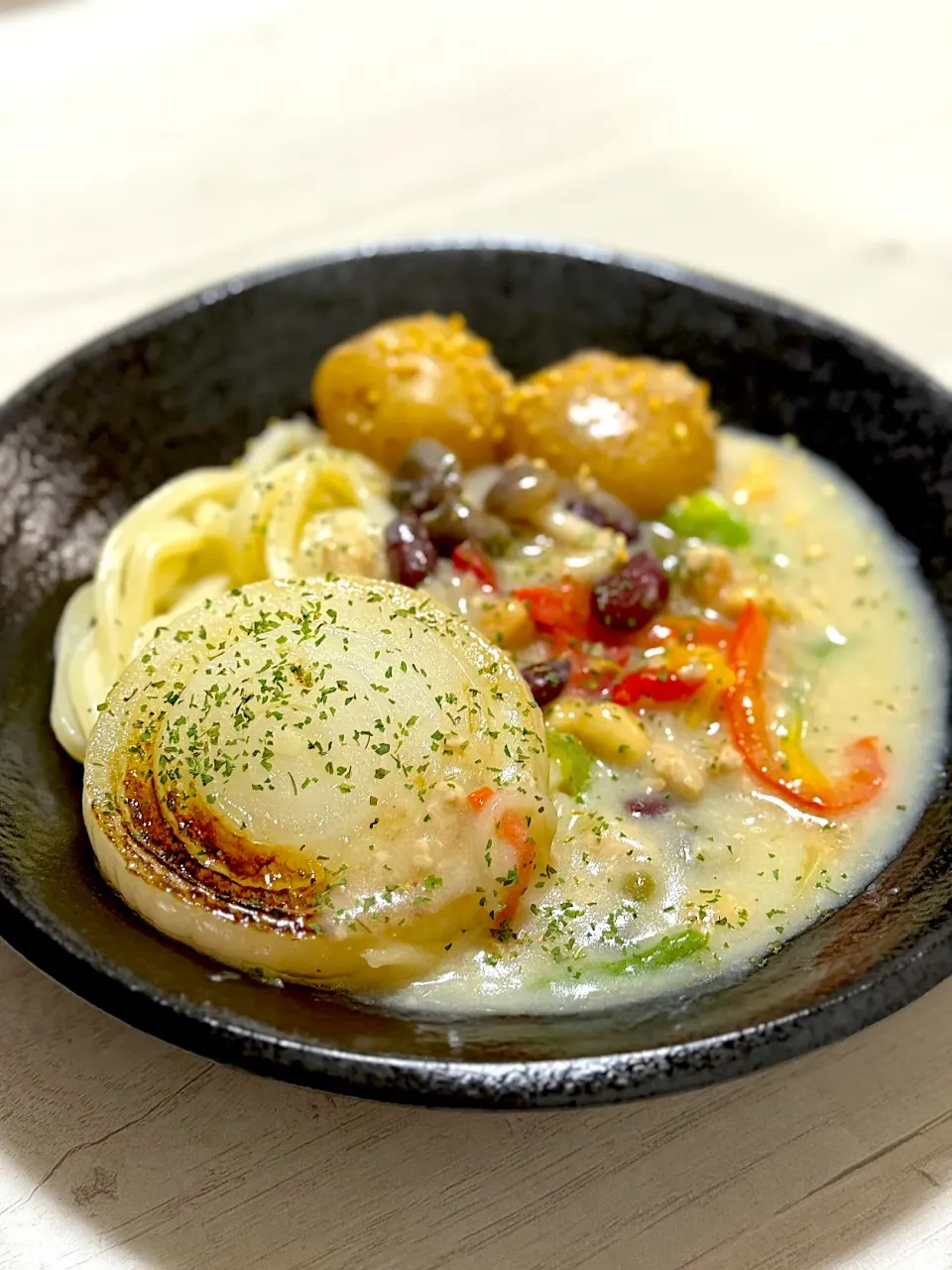 野菜のクリーム煮かけうどん|tap.rinさん