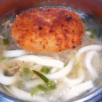 みぞれ仕立てのなめ茸と肉そぼろ入りとろみ付きコロッケうどん|darkbaronさん