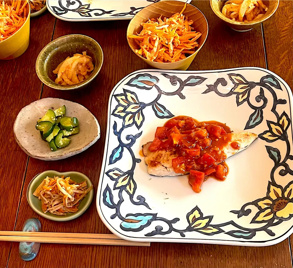 晩ごはん♯鯖のフレッシュトマトソース🍅|小松菜さん