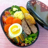Jk弁当🍱ハンバーグ＆ポテト| ティーダさん