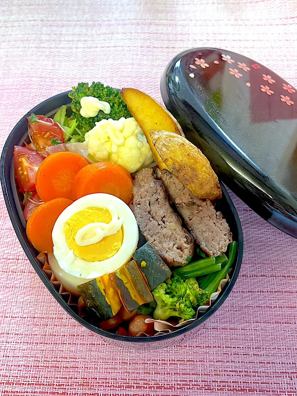 Jk弁当🍱ハンバーグ＆ポテト|ティーダさん