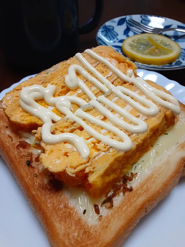 厚焼きたまごのトースト|macchinaさん