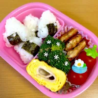 (5/15)園児のお弁当　　　　　　　　　　　　チーズとハム入り玉子焼き🍳失敗しました😅|Kahoさん