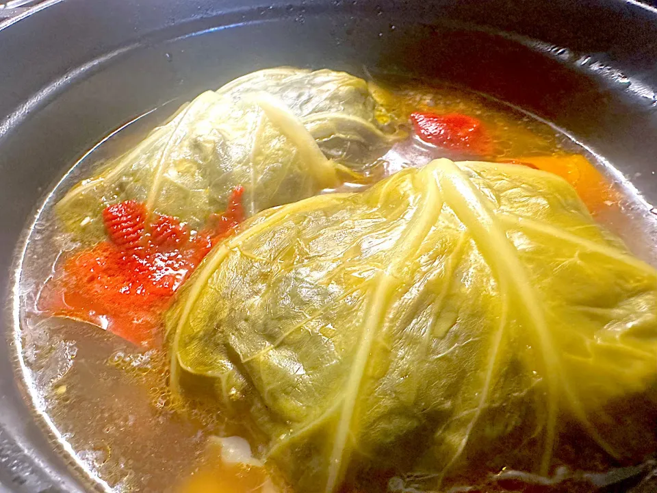 春キャベツと冷蔵庫のあまり野菜と特売トマト使ったドデカロールキャベツ|ganmoさん