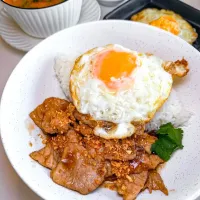 Garlic & Pepper Pork w/ Rice Topped w/ Fried Egg 🧄🥓🍚🤤| An'leeさん