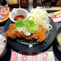 記念クーポン鬼おろしチキンかつ定食にクーポンでふりかけ| マハロ菊池さん