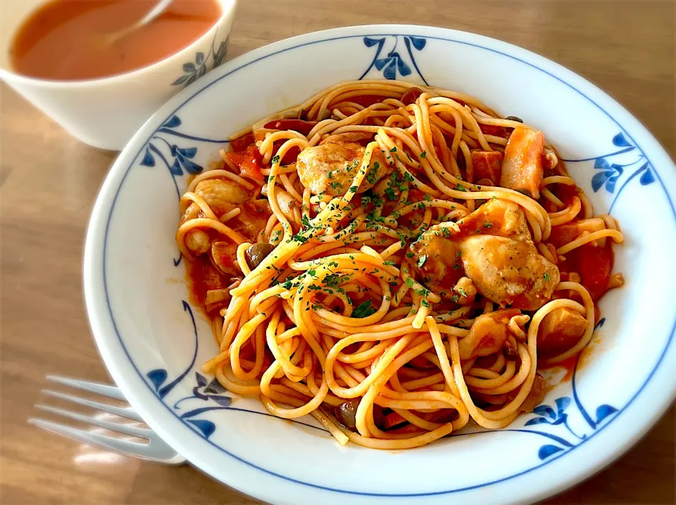 昨夜のポモドーロ をナポリタンに！ケチャップを使わないジャパニーズイタリアン|リフルシャッフルさん