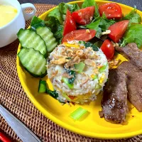 Crab fried rice, salad, corn soup & Wagyu steak| yeni kartikasariさん