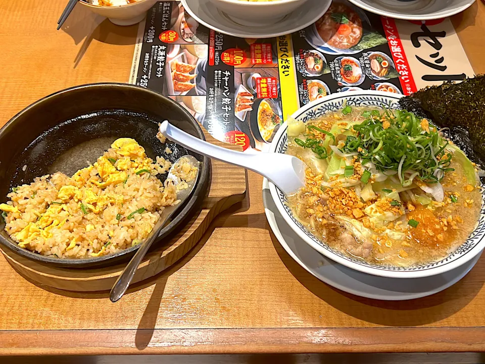 丸源らーめん 熟成醤油野菜肉そば チャーハン|べねねまるさん