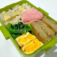 筍ごはんとキャベツメンチ弁当|くまちゃんさん