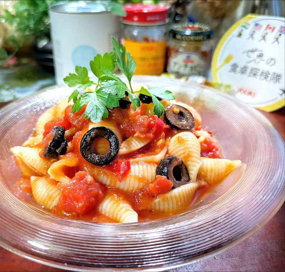 🌏『世界の食卓探検隊』🇮🇹イタリア料理
【🇮🇹コンキリエのプッタネスカ】|ayaさん